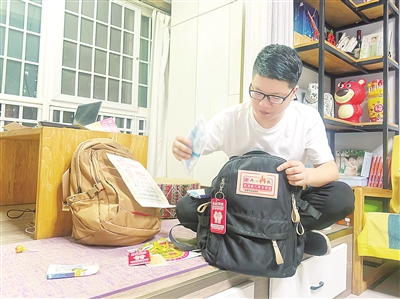 《咸阳日报》|赵晨：十一年如一日书写助老故事